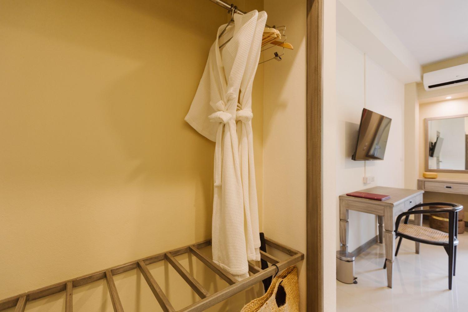 Capital O Radateeree Boutique